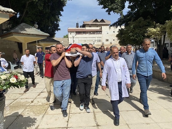 تشييع جثمان الطبيب أسيد جبارين. (تصوير ثائر أبو بكر/وفا)