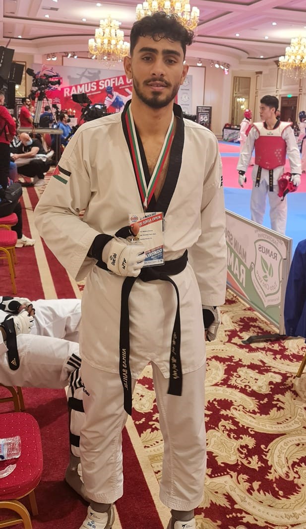 اللاعب أحمد بهلول.