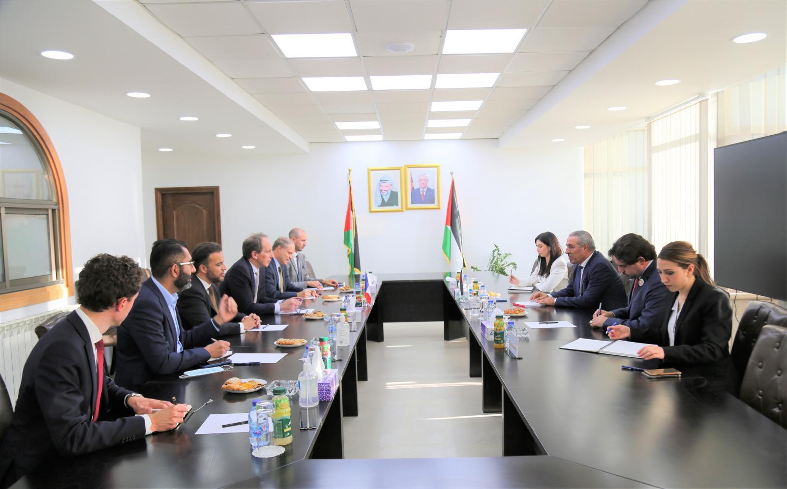 جانب من اللقاء