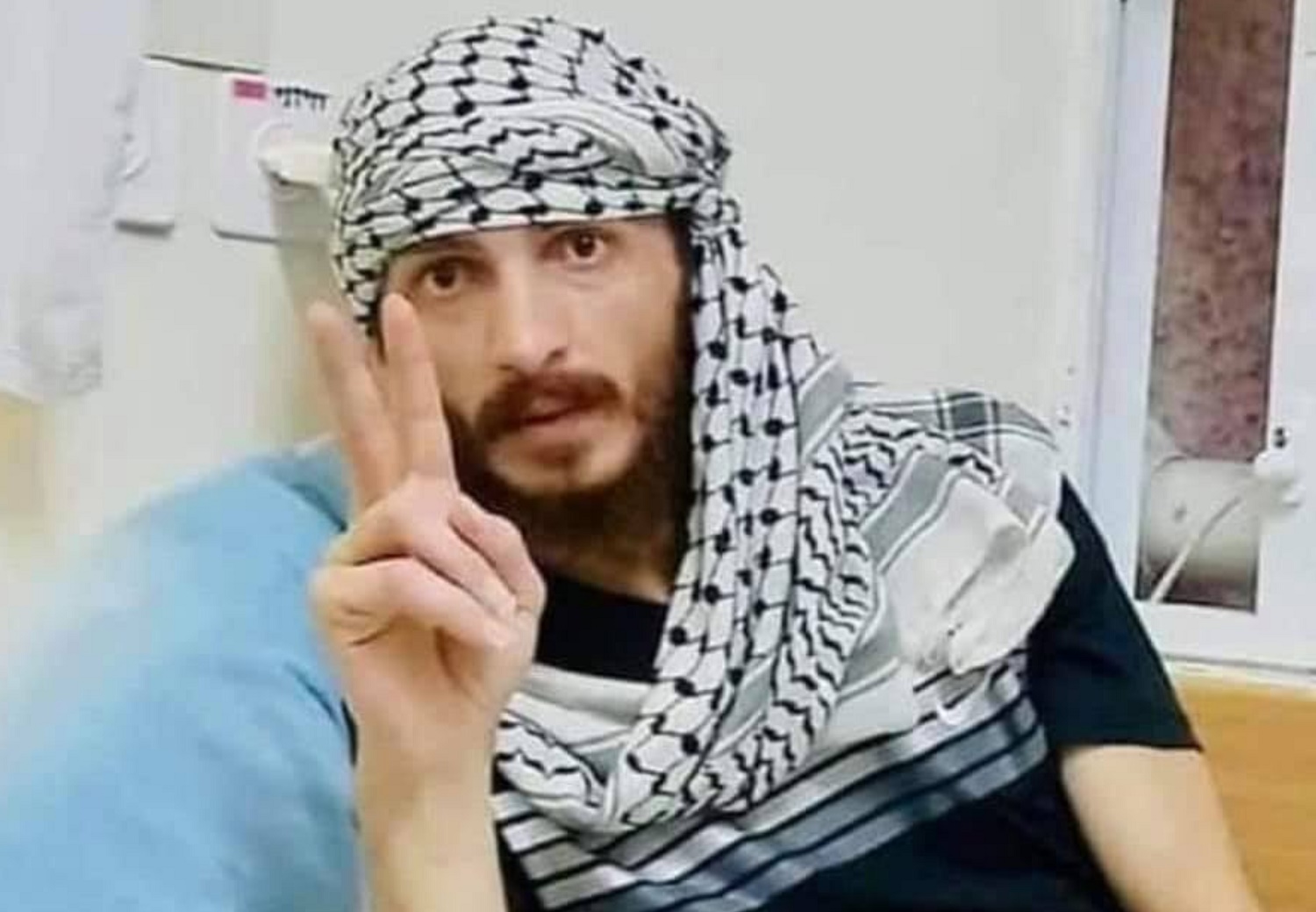 الأسير الغضنفر أبو عطوان