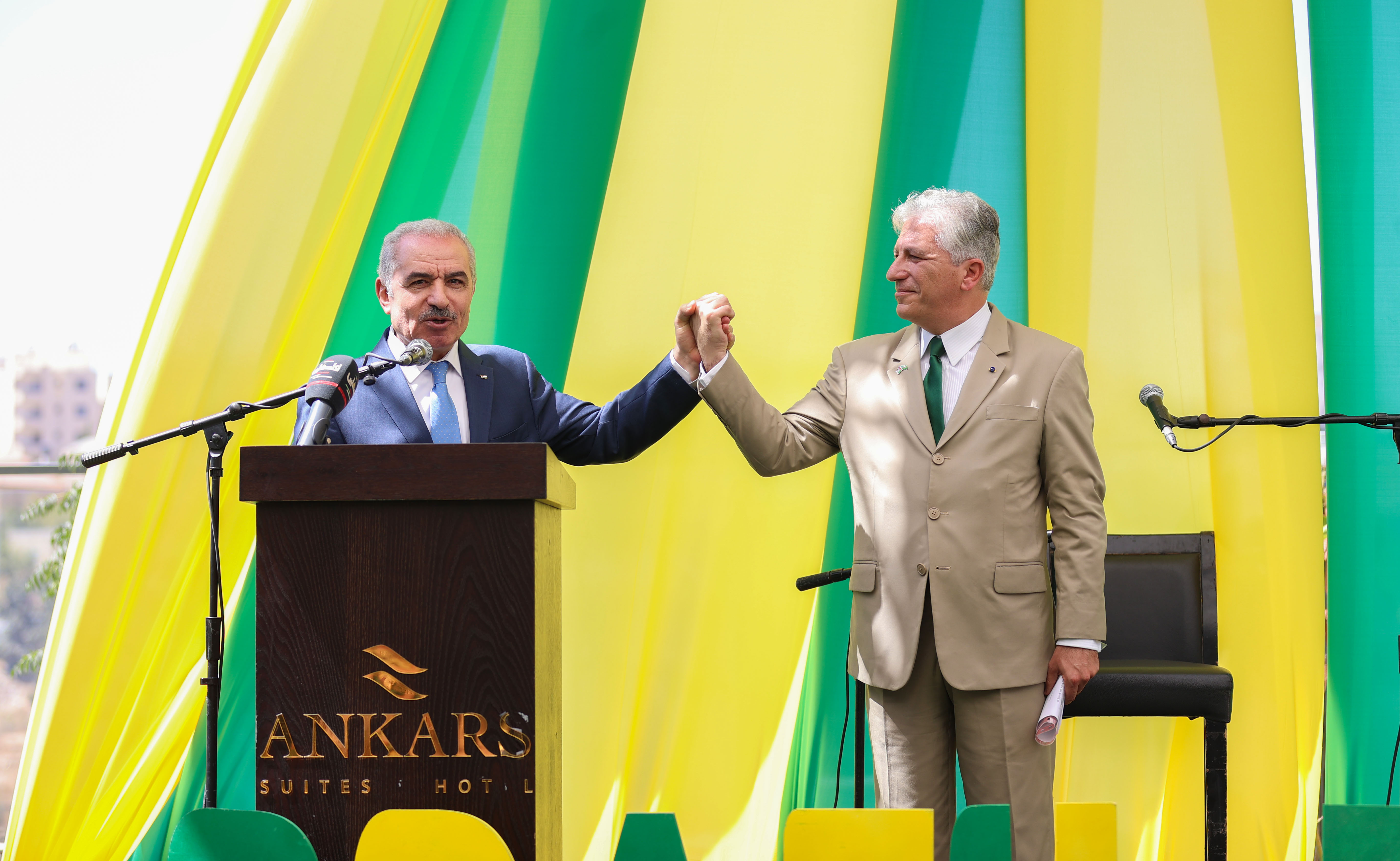 اشتية خلال مشاركته في الاحتفال بالذكرى 201 لاستقلال البرازيل