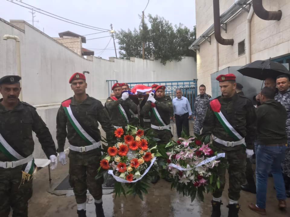 جانب من تشييع جثمان الشهيدة إسراء خزيمية (عدسة: ثائر أبو بكر/وفا)