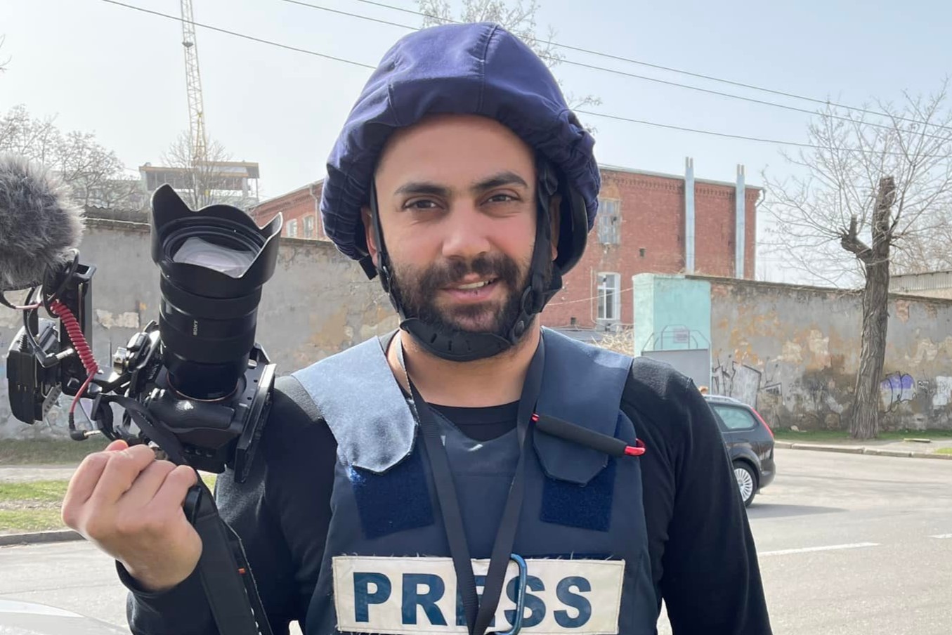 الشهيد الصحفي عصام عبد الله 