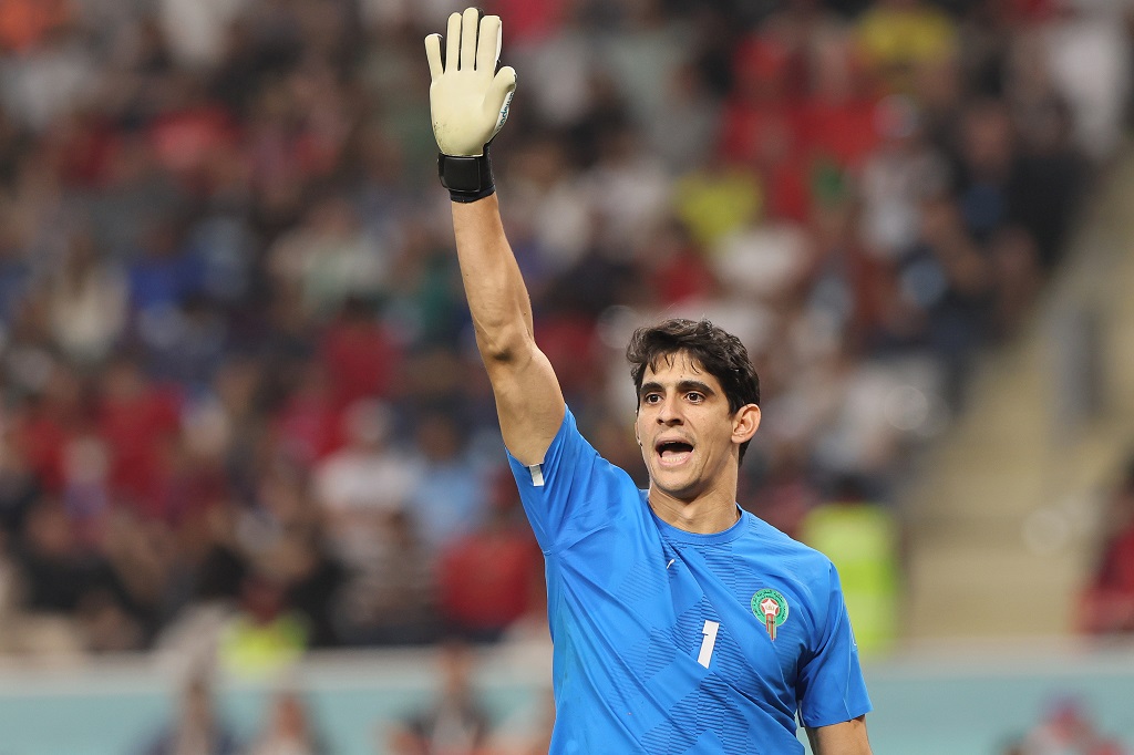 حارس مرمى المنتخب المغربي ياسين بونو (أرشيف: أ ف ب)