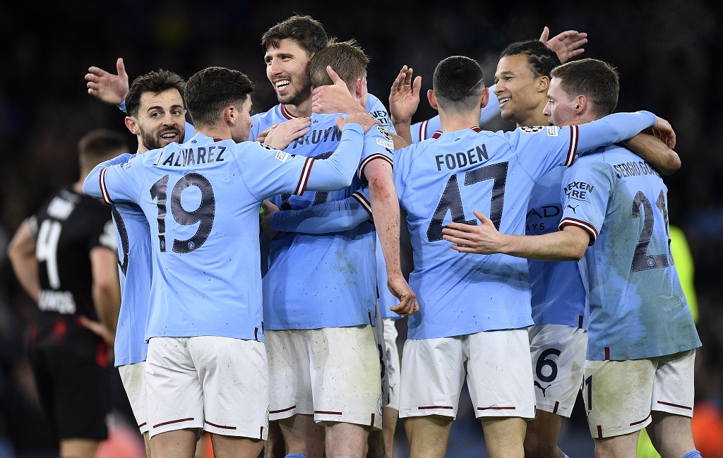لاعبو "مانشستر سيتي" يحتفلون بالتأهل-تصوير "أ ف ب"