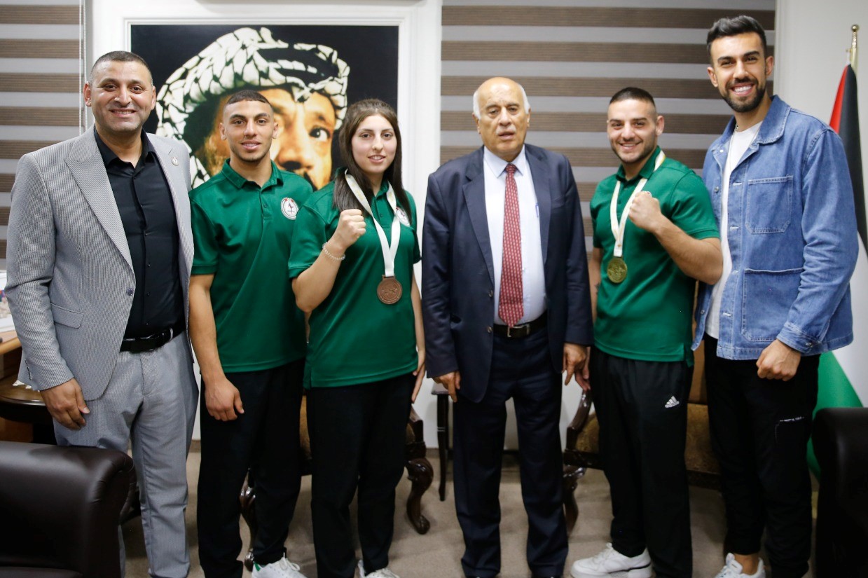 جانب من التكريم 