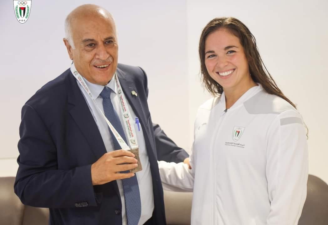 الفريق جبريل الرجوب والسباحة فاليري ترزي 