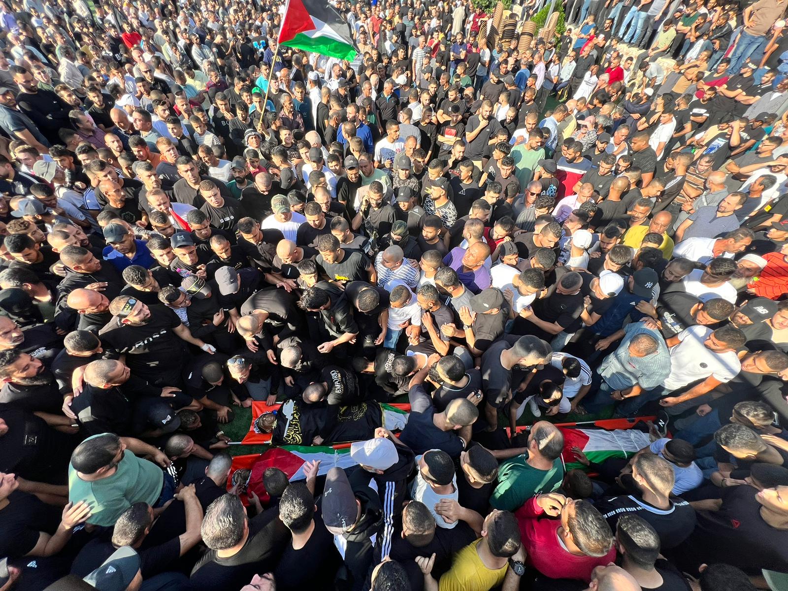 جانب من تشييع جثامين الشهداء في طولكرم (تصوير: وفا عواد/وفا)