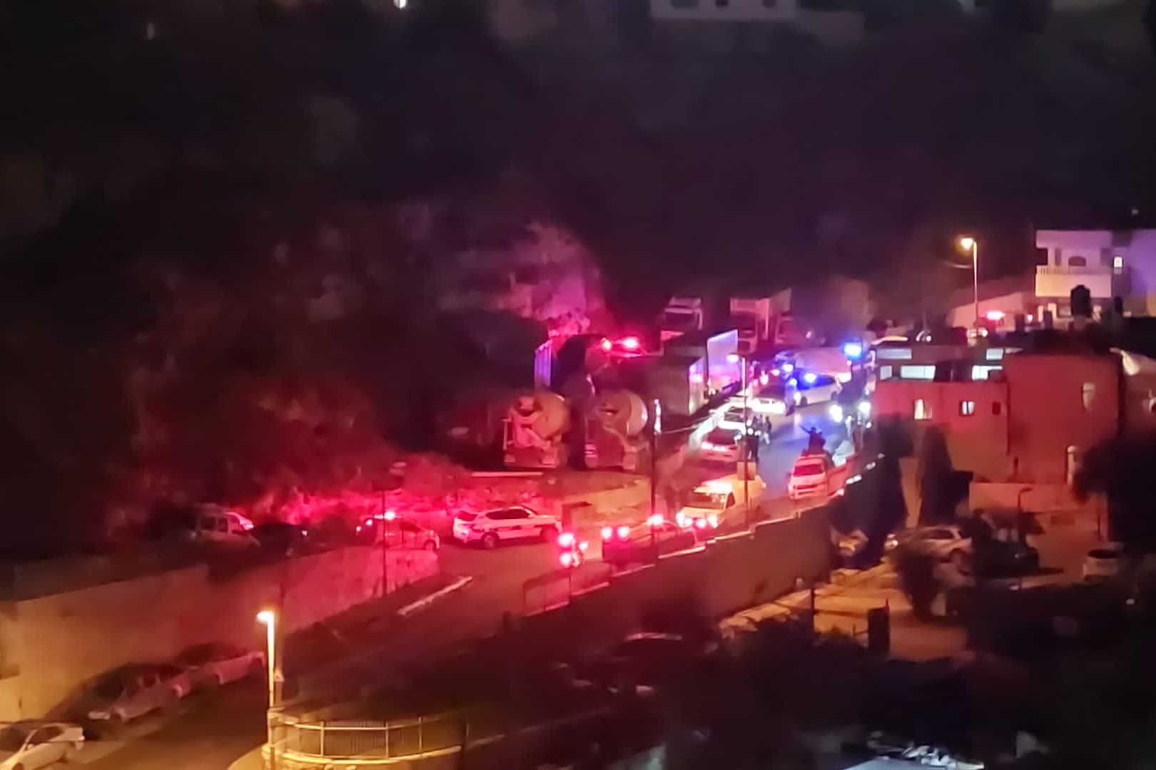 صورة من مكان استشهاد الشابين في حي عين اللوزة في بلدة سلوان جنوب القدس المحتلة