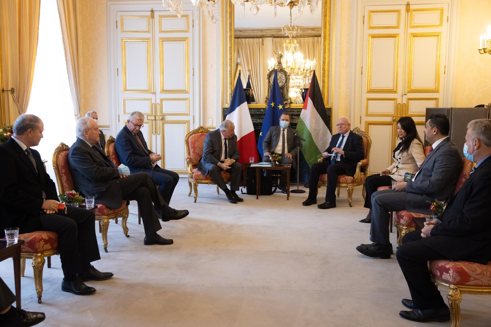 جانب من اللقاء