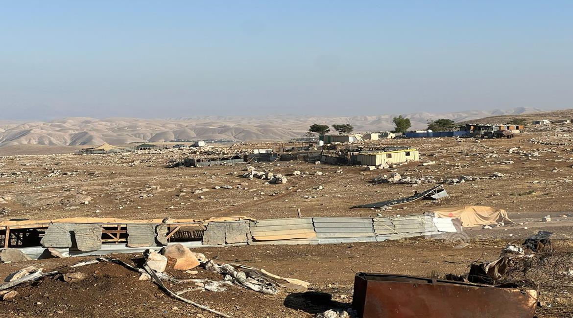 تجمع مغاير الدير شرق مدينة رام الله 