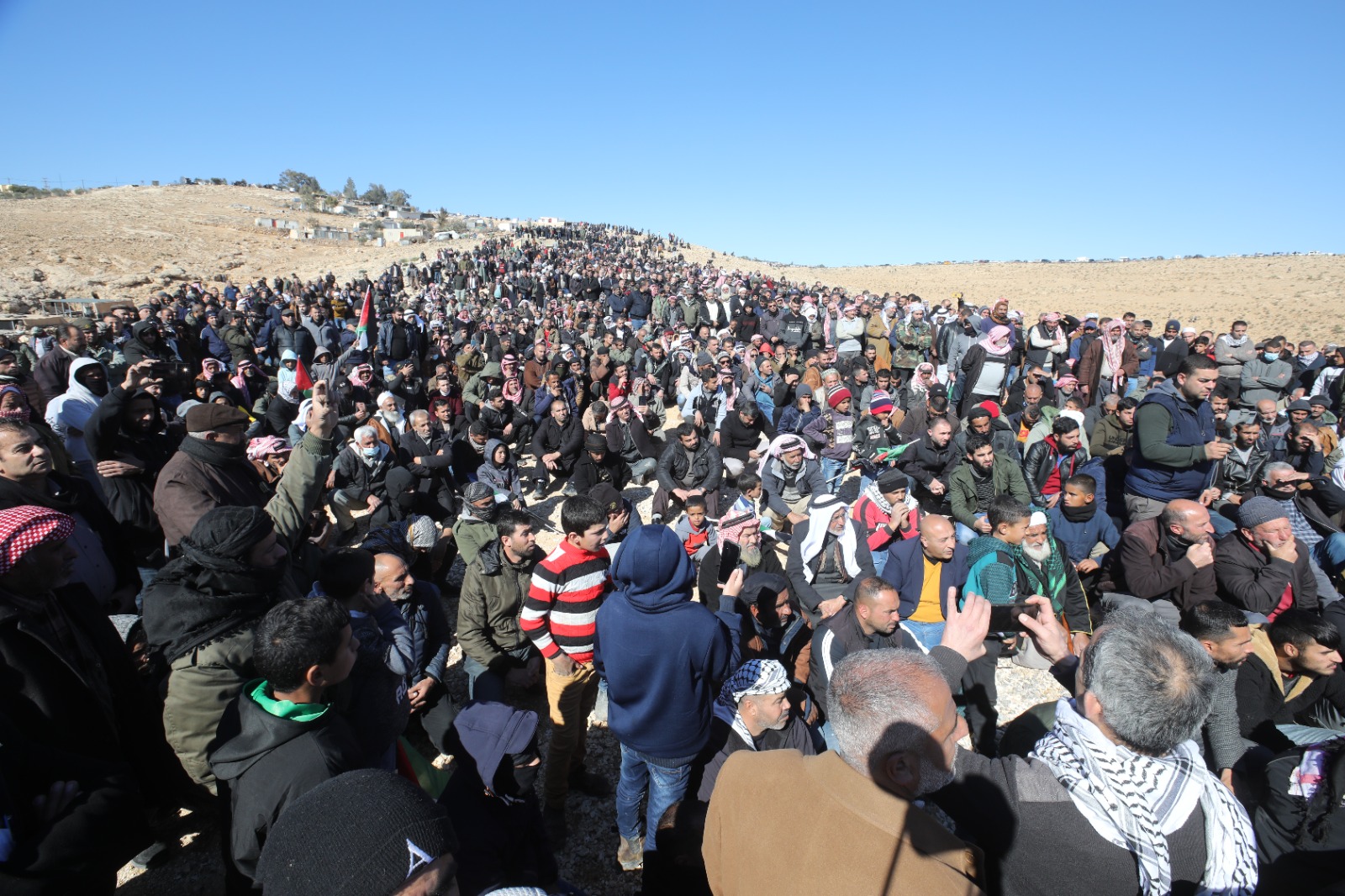 جانب من تشييع جثمان الشهيد سليمان الهذالين (عدسة: مشهور الوحواح / وفا)