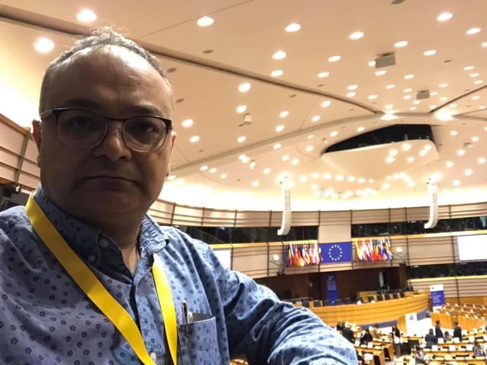 الإعلامي الفلسطيني وليد بطراوي