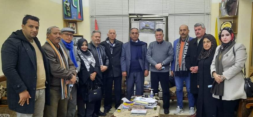 المشاركون في اللقاء