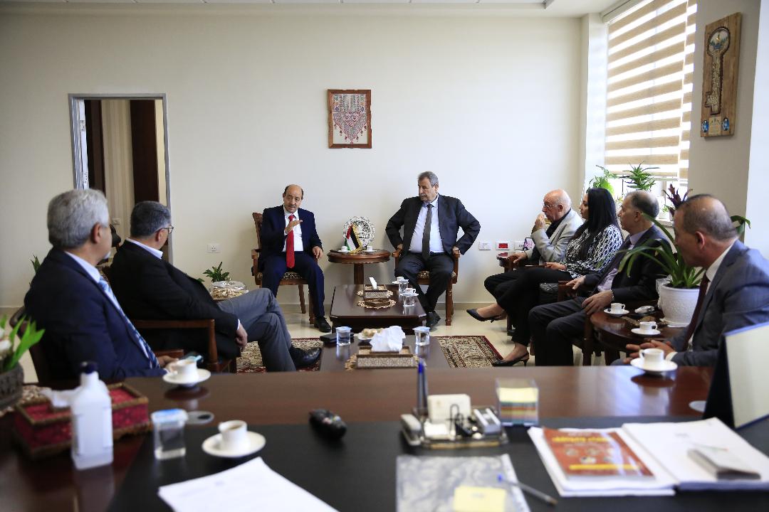 جانب من الزيارة 