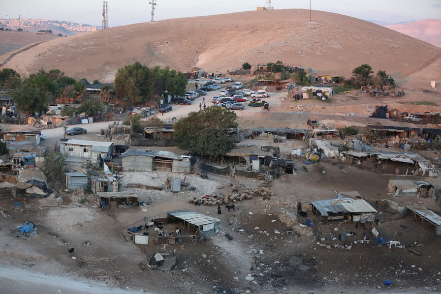 الخان الأحمر "صورة أرشيفية"