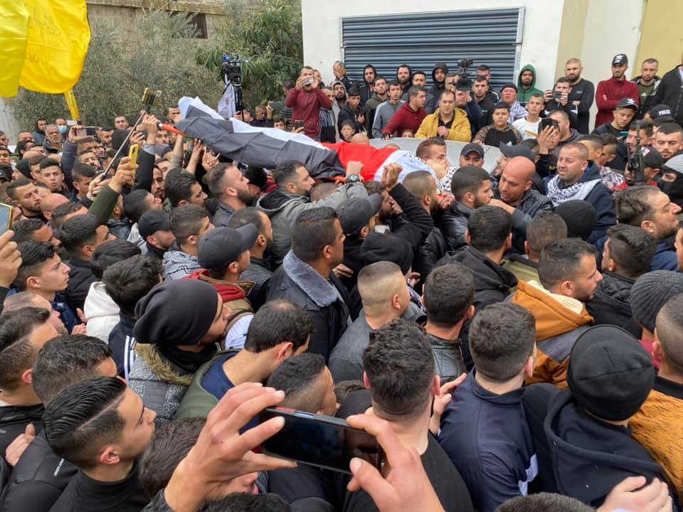 جانب من تشييع جثمان الفتى أبو صلاح. (تصوير: ثائر أبو بكر/وفا)