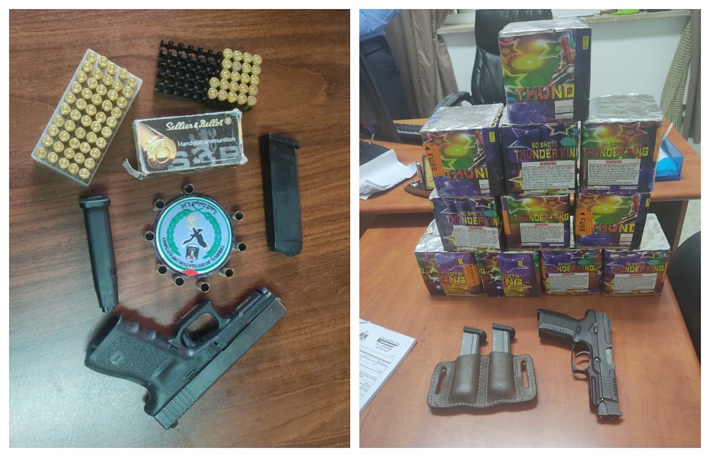 مسدسان وطلقات نارية ومفرقعات ضبطتها الشرطة في محافظة رام الله والبيرة