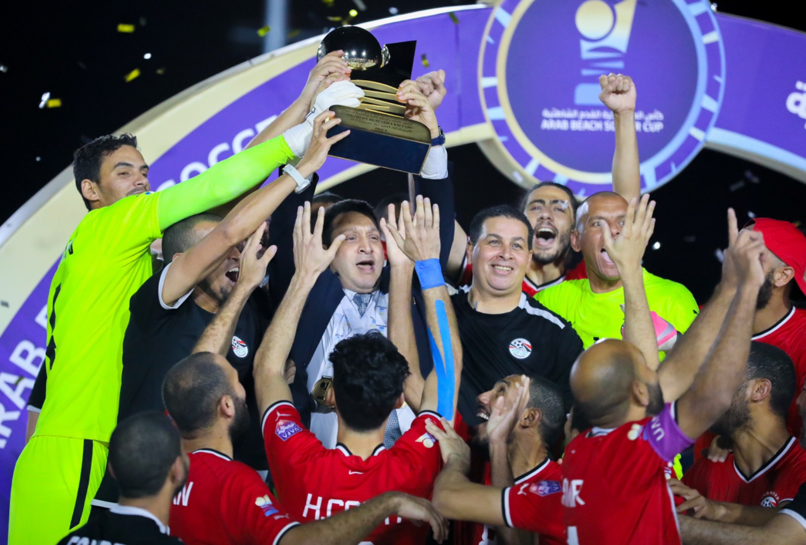 جانب من تتويج المنتخب المصري لكرة القدم الشاطئية 