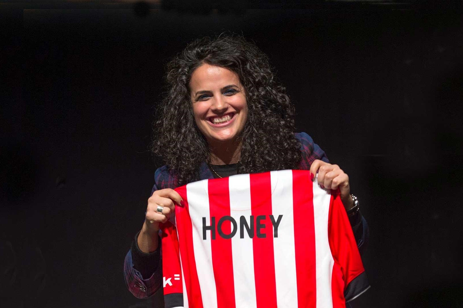 الرياضية الفلسطينية هني ثلجية 