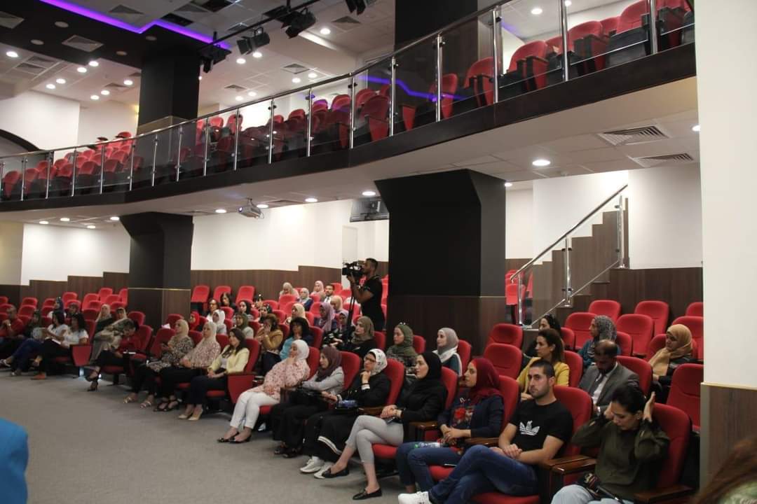 جانب من الورشة