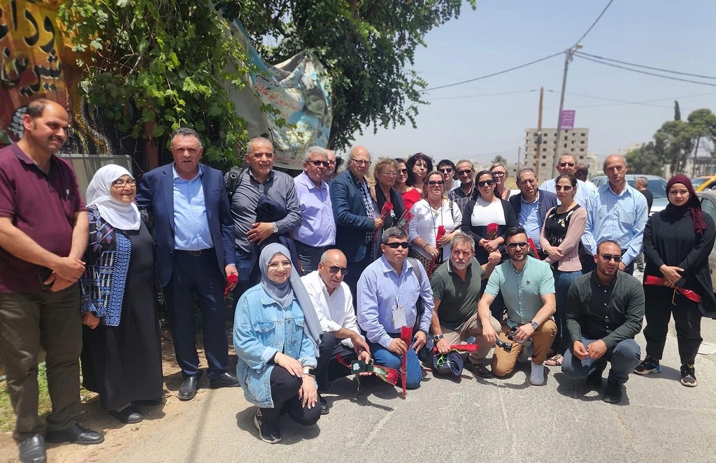 وفد الاتحاد الدولي للصحفيين يزور موقع اغتيال الصحفية الشهيدة شيرين أبو عاقلة (تصوير: ثائر أبو بكر/وفا)