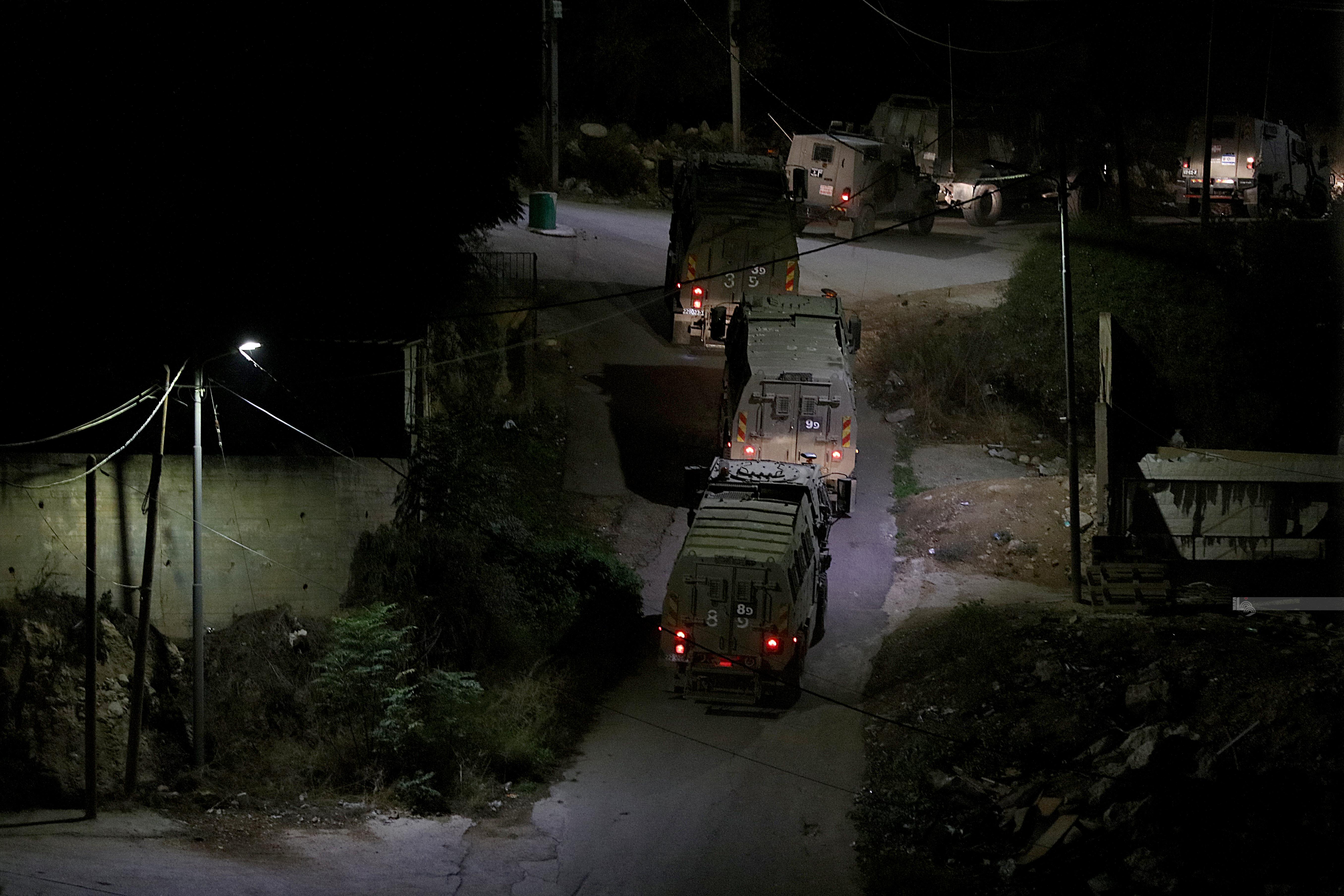 قوات الاحتلال خلال اقتحامها مدينة جنين ومخيمها (تصوير: محمد منصور/ وفا)