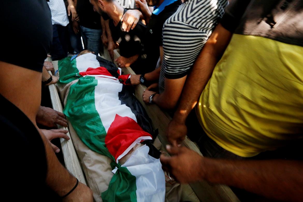 جماهير شعبنا تشيع جثمان الشهيد رائد يوسف جاد الله (39 عامًا) في قرية بيت عور التحتا غرب رام الله (عدسة: محمد نوفل/وفا)