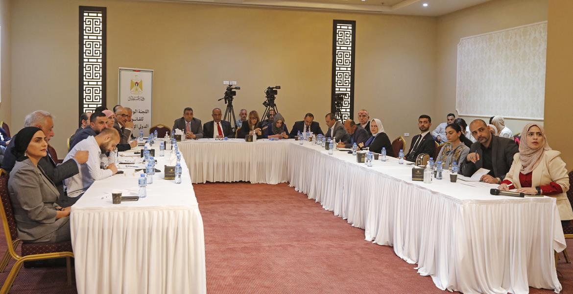 جانب من حلقة النقاش (عدسة: بهاء نصر/وفا)