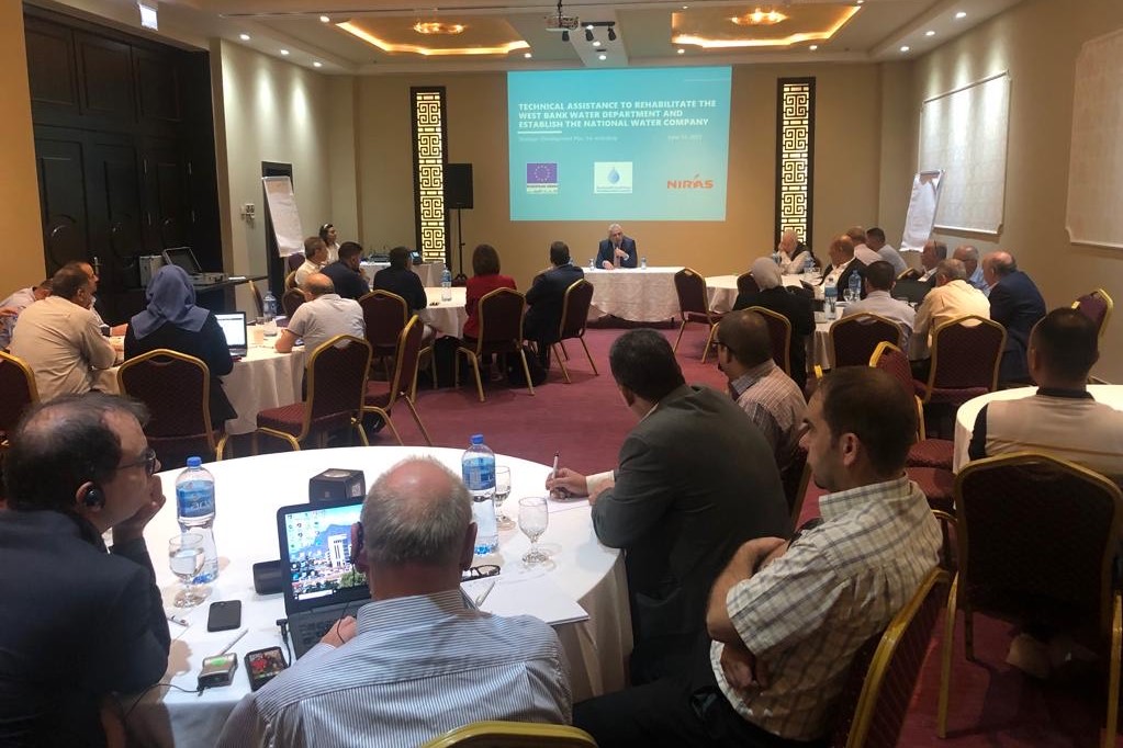 جانب من الورشة