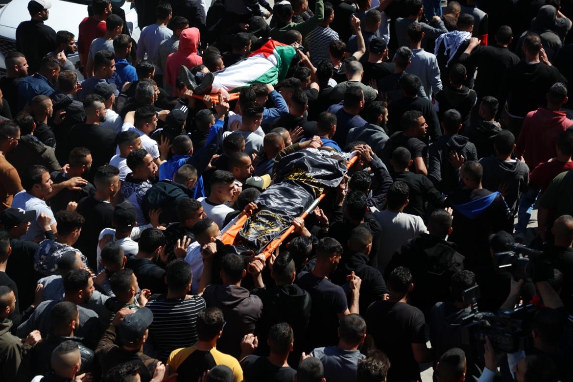 تشييع جثماني الشهيدين شأس كممجي ومصطفى ابو الرب (عدسة: عدي دعيبس/ وفا)