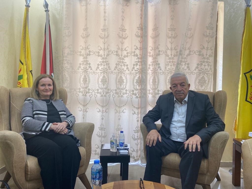 جانب من لقاء العالول وكورنر