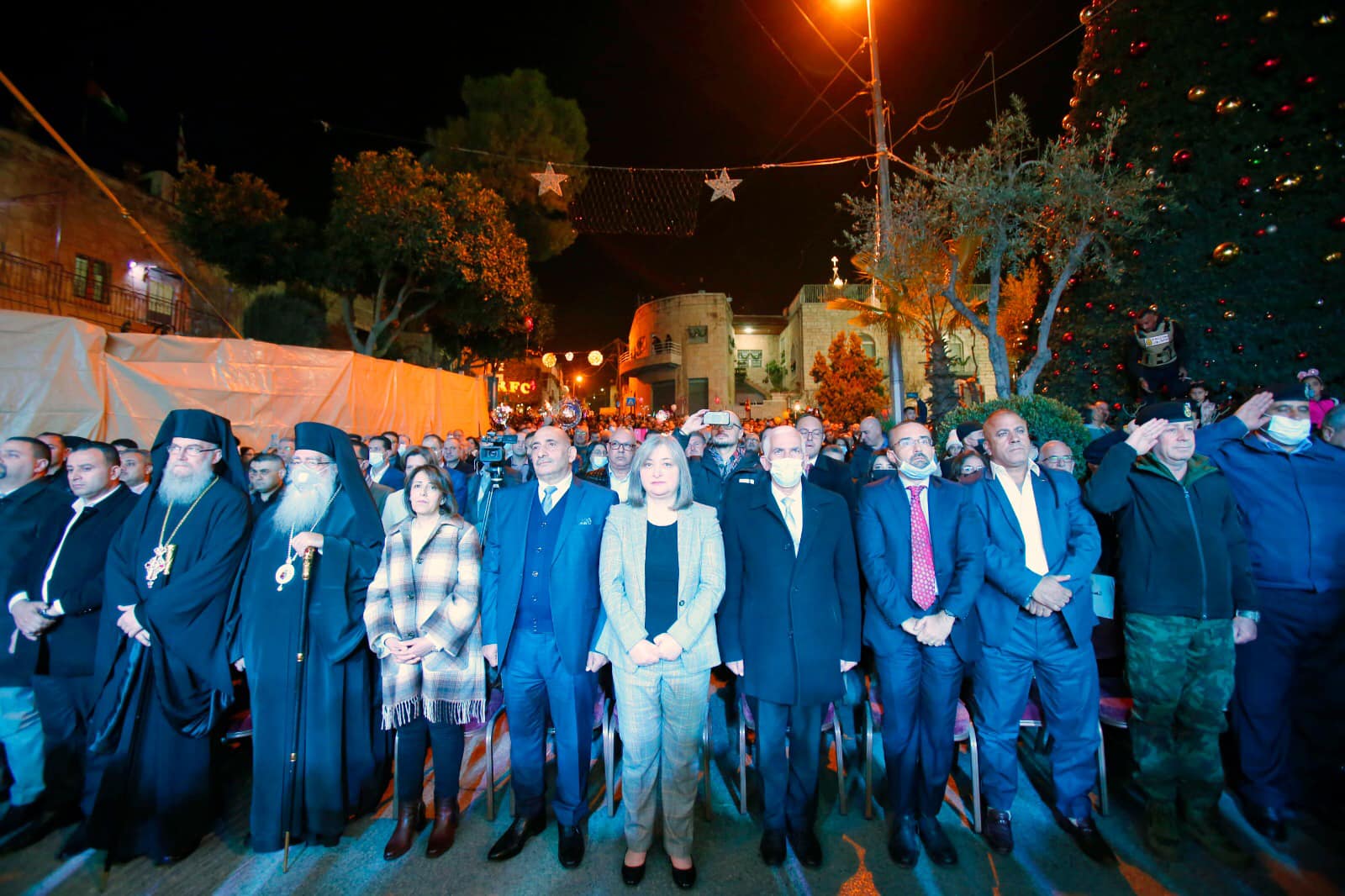 جانب من حفل إضاءة شجرة عيد الميلاد المجيد في مدينة بيت جالا