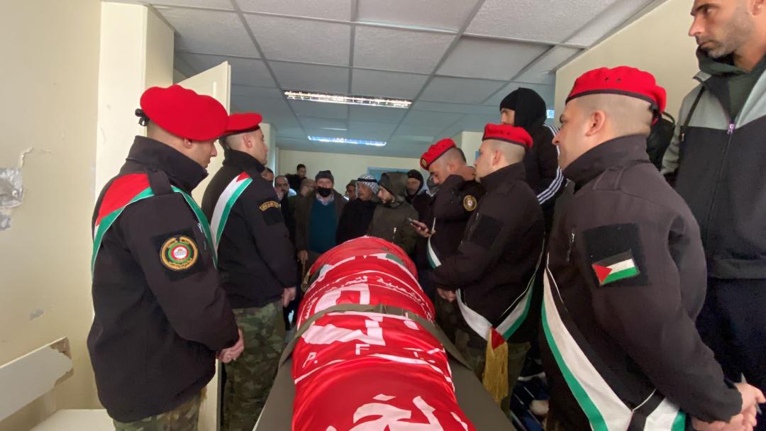 جانب من تشييع جثمان القيادي في الجبهة الشعبية بدران جابر. (تصوير: مشهور الوحواح/وفا)