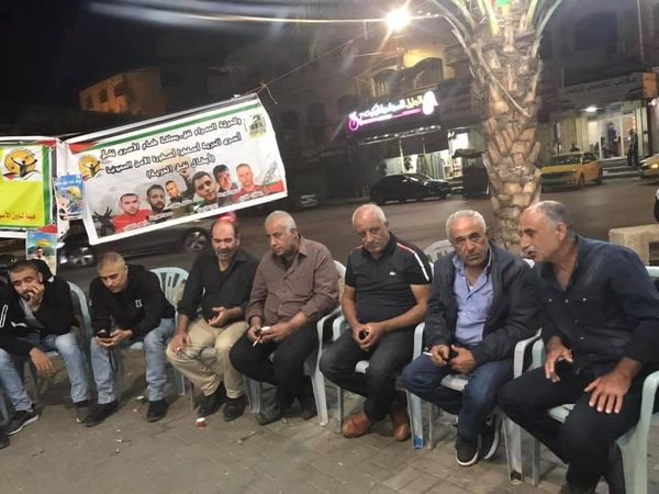  جانب من الاعتصام  ( عدسة: ثائر أبو بكر "وفا") 