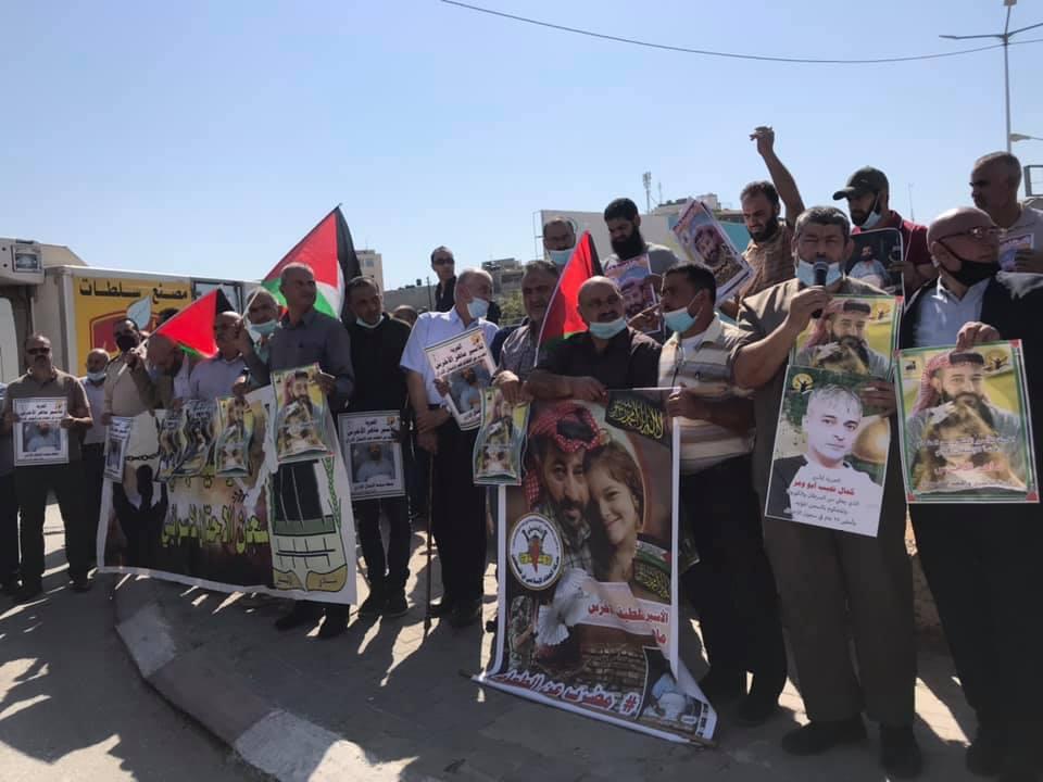 خلال الوقفة/ تصوير ثائر أبو بكر 