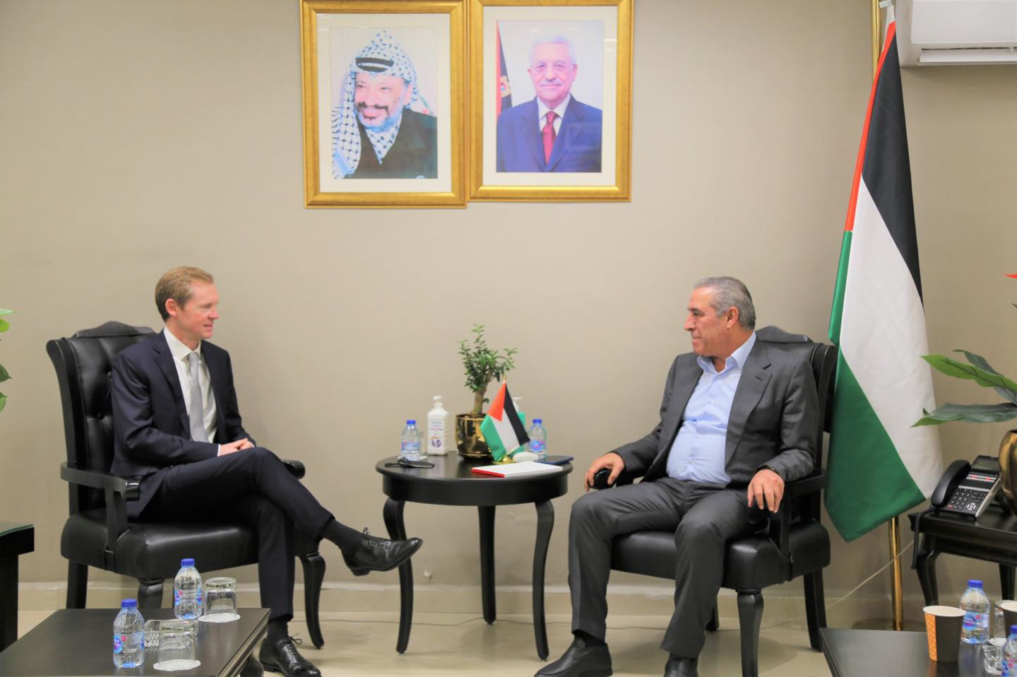 جانب من اللقاء