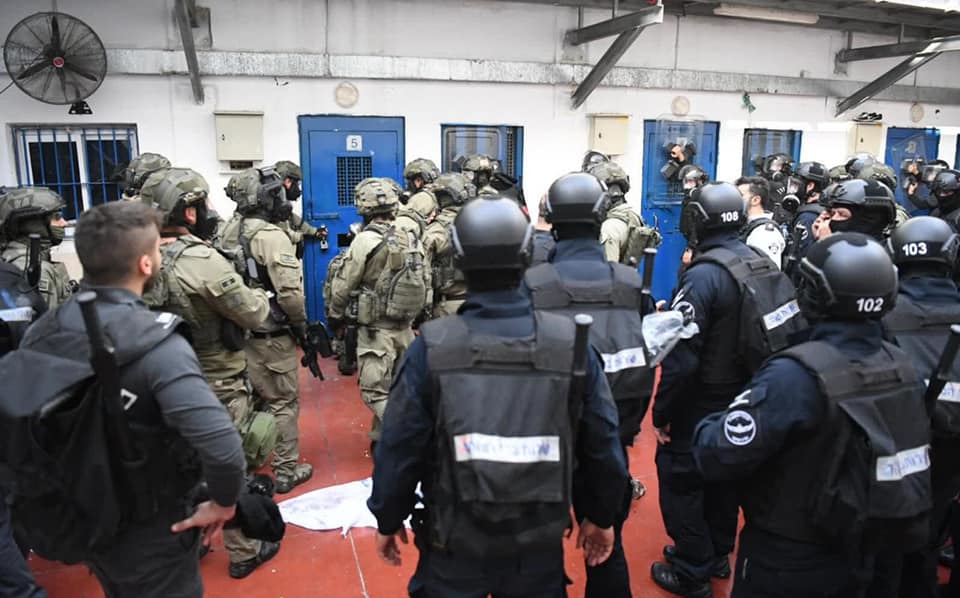 صورة أرشيفية لوحدات القمع التابعة لإدارة سجون الاحتلال