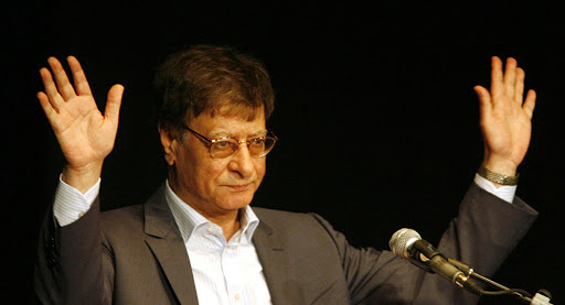 الشاعر الراحل محمود درويش