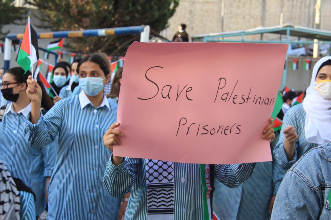 جانب من الفعاليات التضامنية مع الأسرى