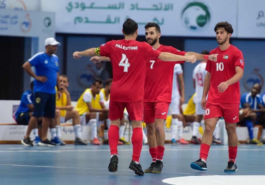 فرحة لاعبي "الفدائي" بالفوز على موريتانيا 