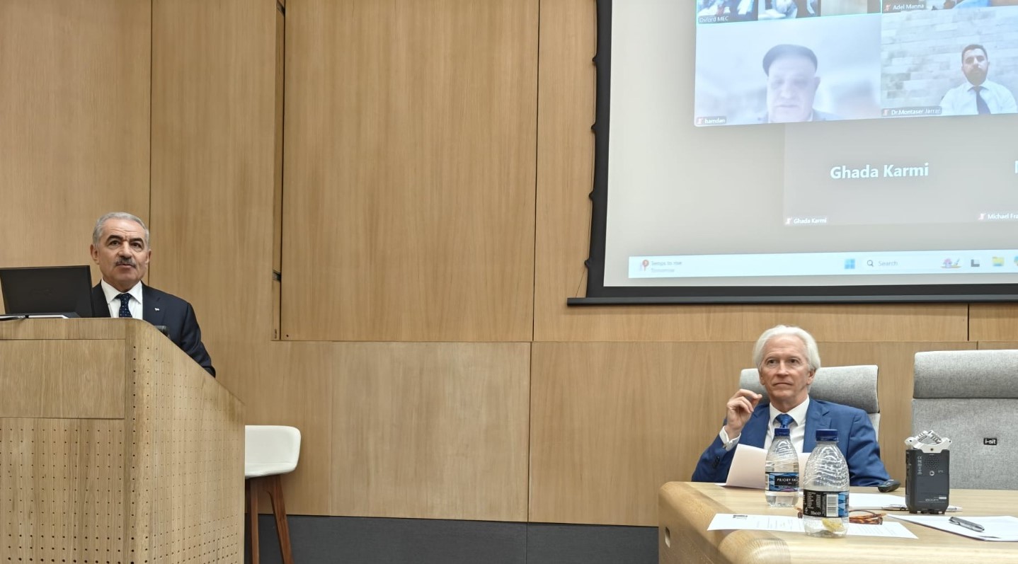 جانب من الندوة