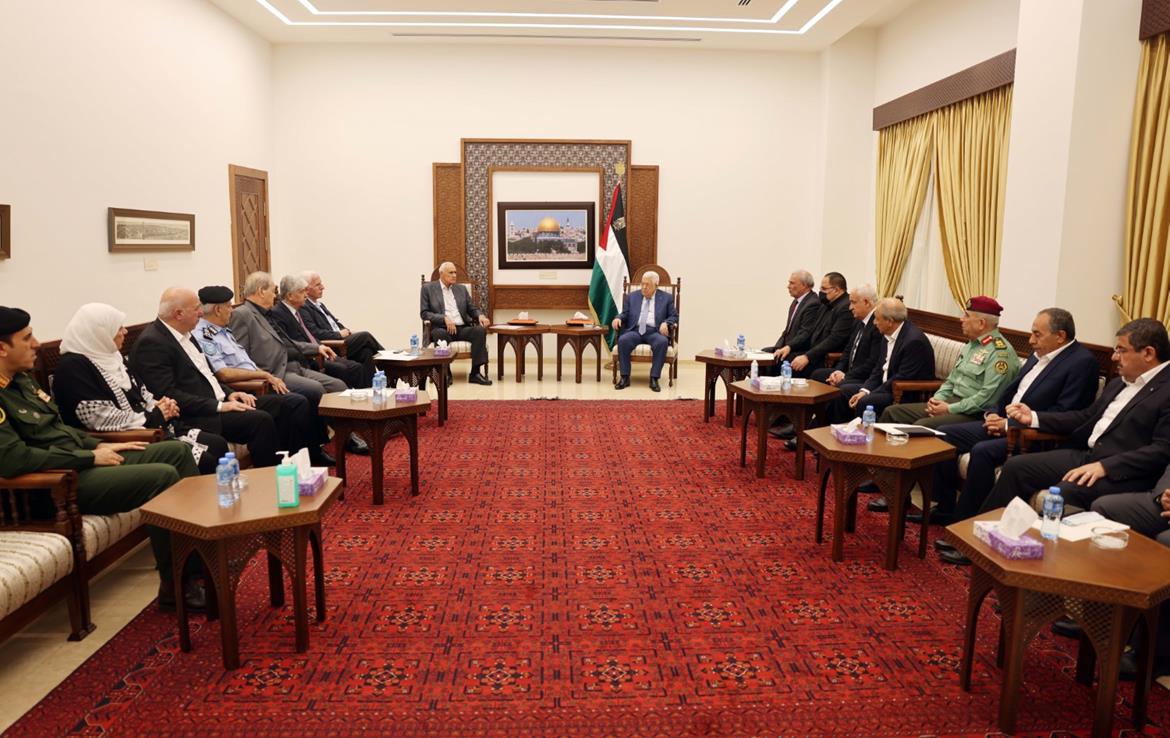 الرئيس لدى استقباله مجلس أمناء جامعة الاستقلال الجديد