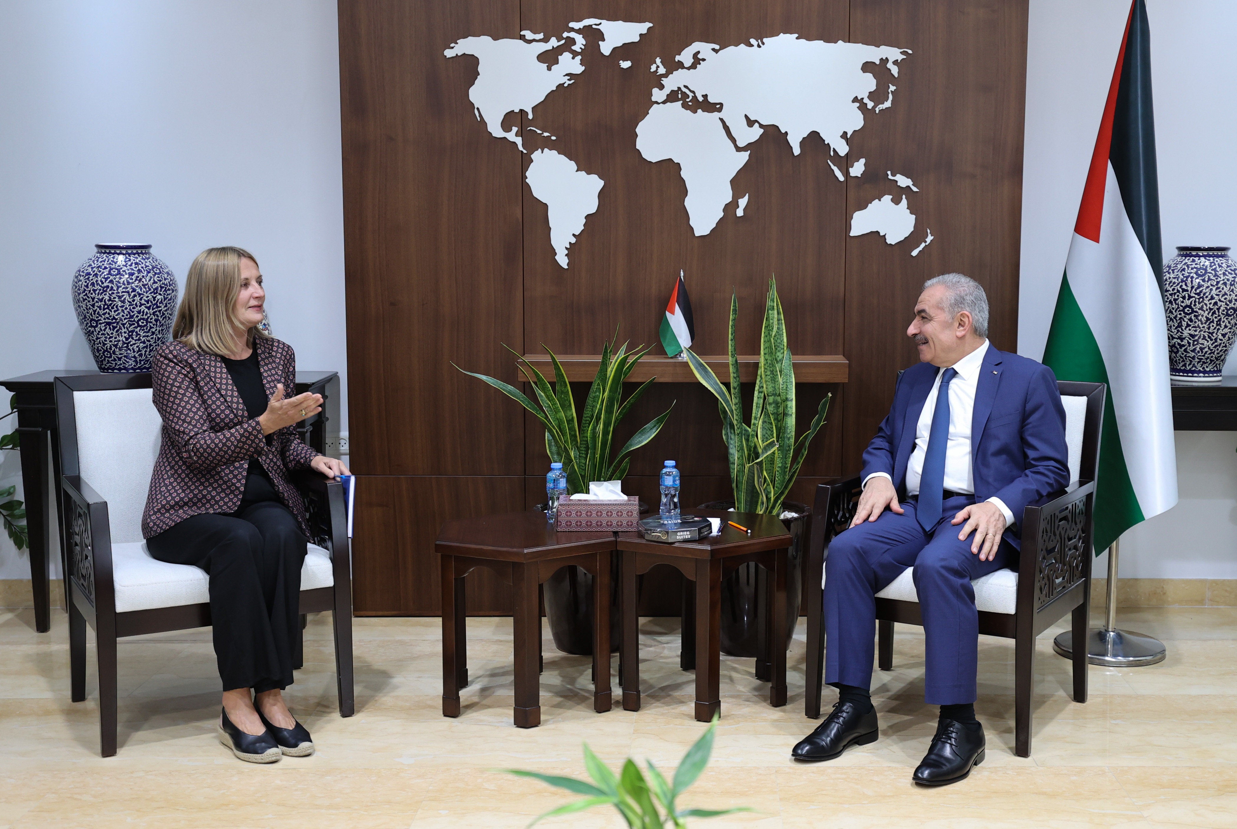 جانب من اللقاء