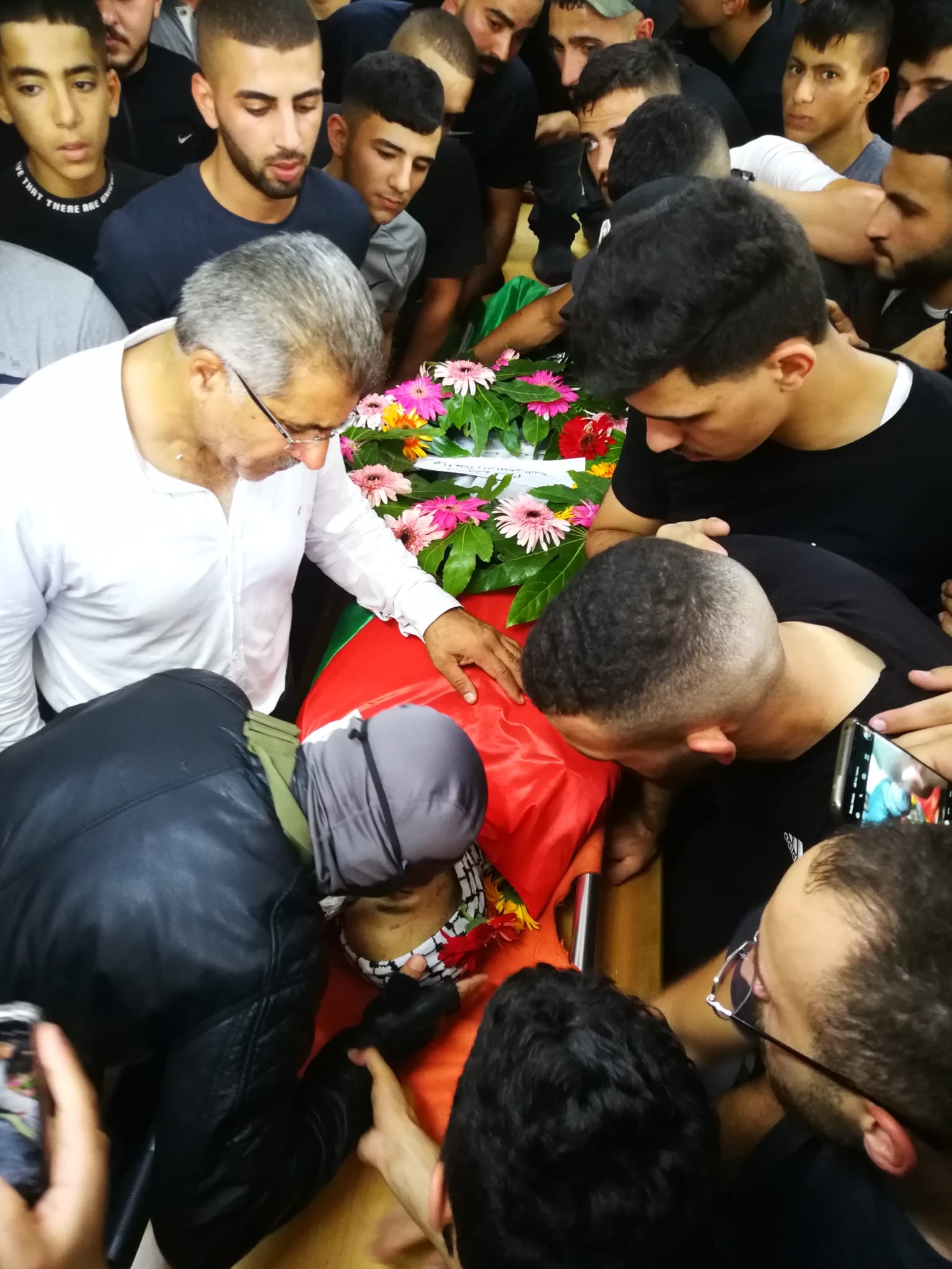 جانب من التشييع