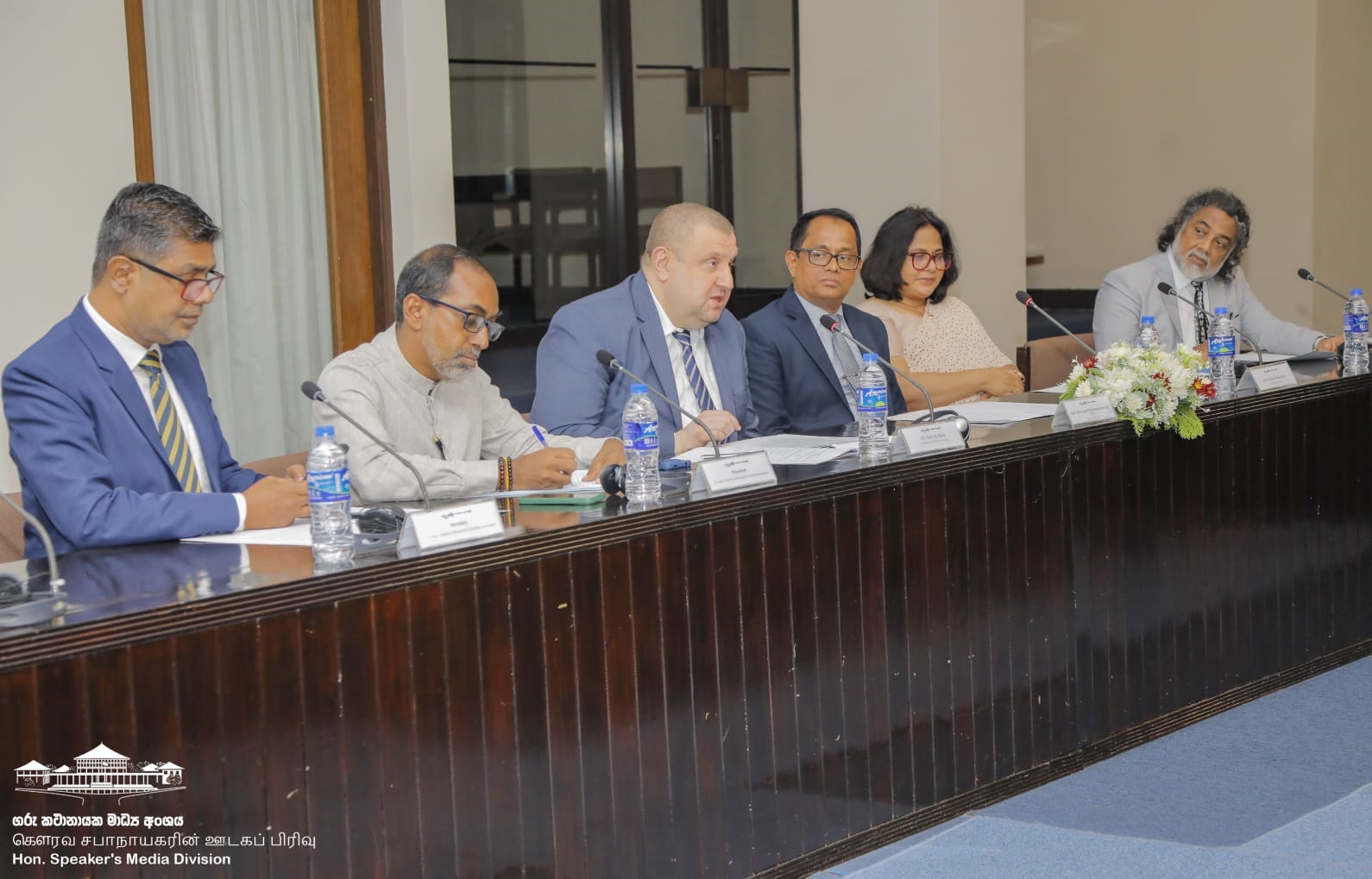 جانب من اللقاء