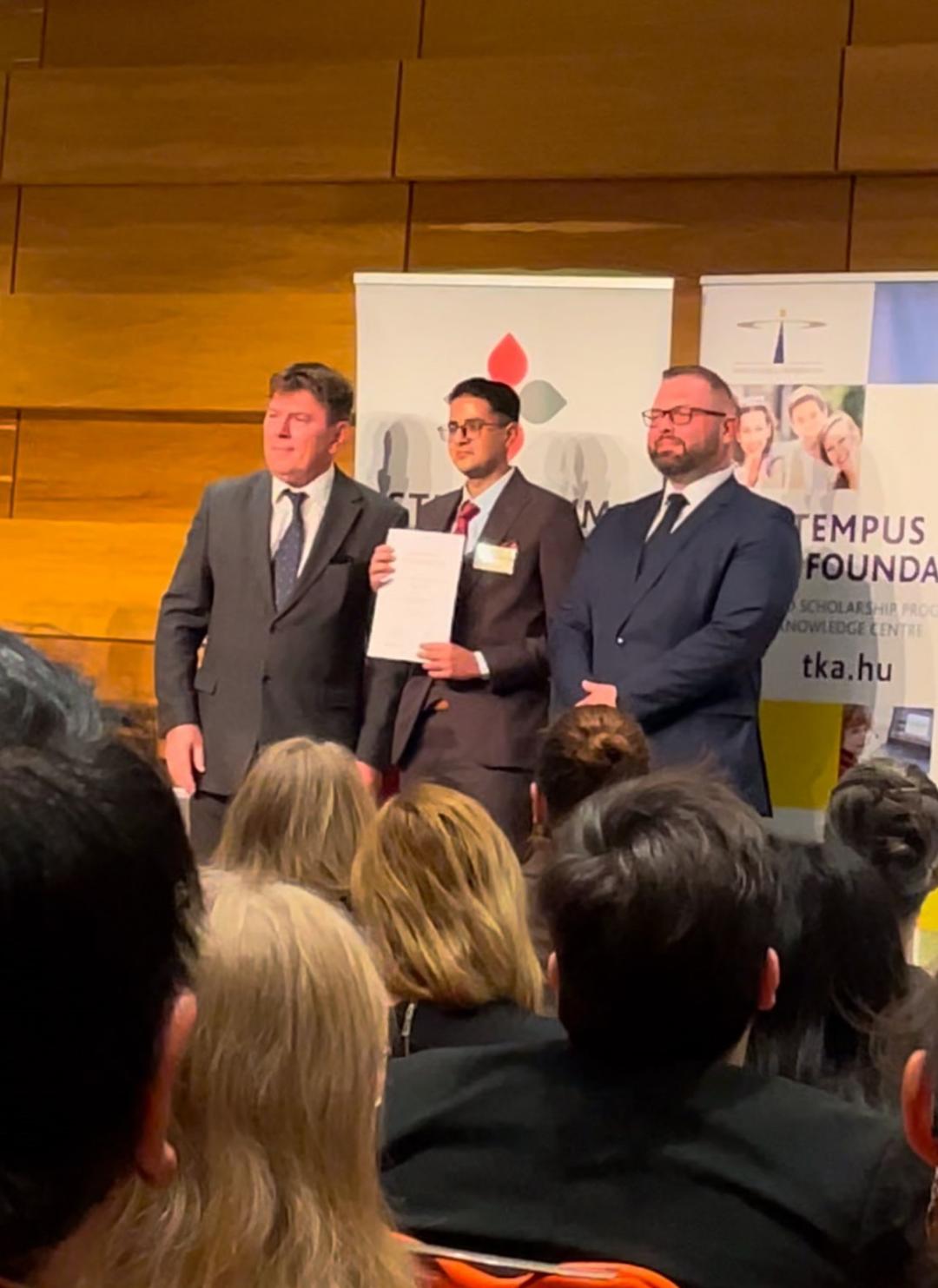 جانب من تكريم الطالب عمر سمهود