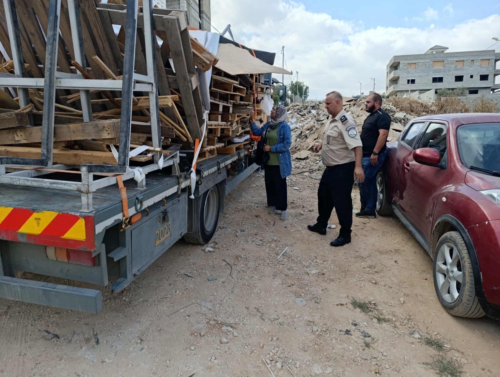 إحدى الشاحنات التي تم ضبطها