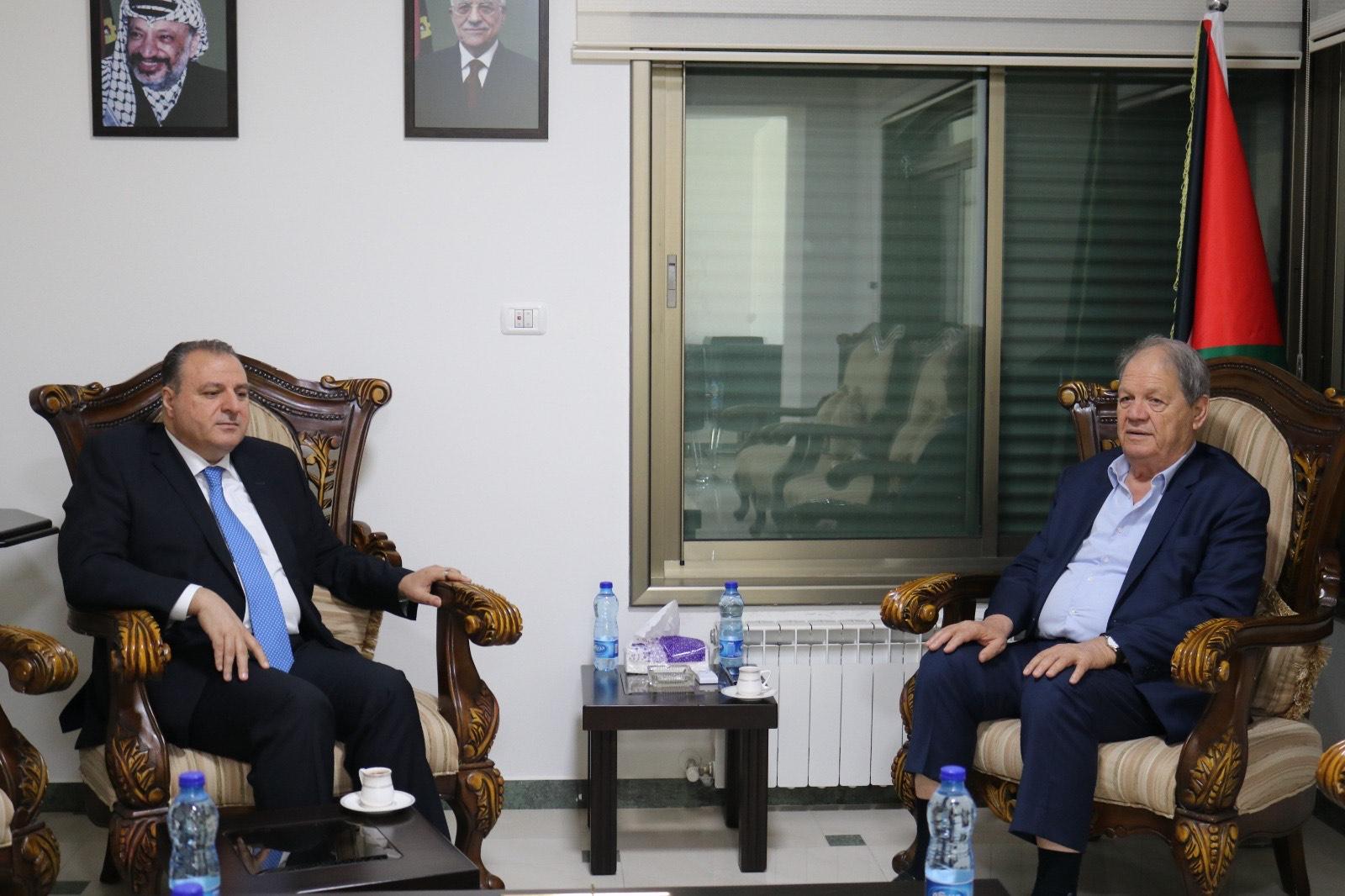 جانب من اللقاء