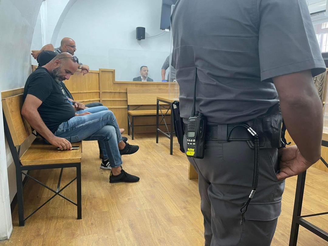 المحافظ غيث خلال جلسة المحاكمة 